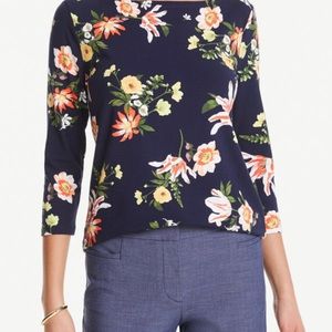 🆕🆕 ANN TAYLOR Floral Boatneck Top 💙